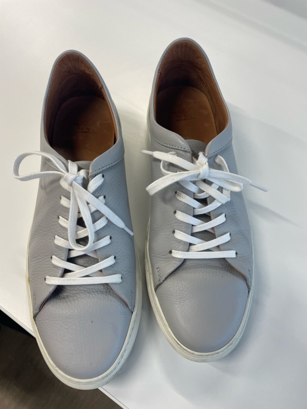 Men's Casual Rodd & Gunn Windmere Leather Sneakers in Light Gray Euro 45
